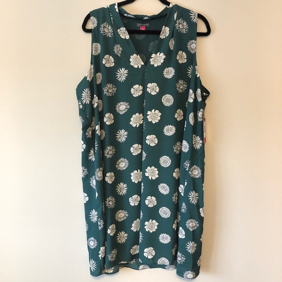 Vince Camuto Dresses & Skirts - NWT Vince Camuto Green Dress